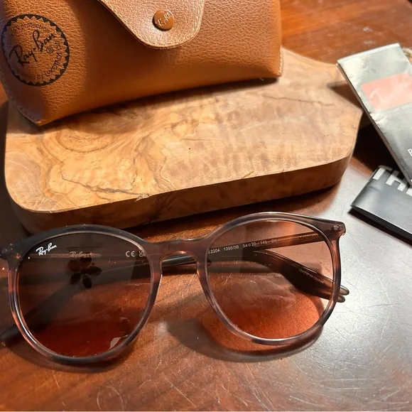 Beautiful Ray Bans NWOT - Picture 5 of 6